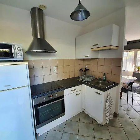 Apartmán Idealement Situe, Spacieux Et Agreable, Parking Gratuit Et Classe 3 Etoiles *