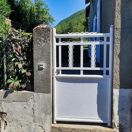 Idéalement Situé, Spacieux Et Agréable, Parking Gratuit Et Classé 3 étoiles Appartement