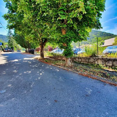 Apartment Idealement Situe, Spacieux Et Agreable, Parking Gratuit Et Classe 3 Etoiles Mende